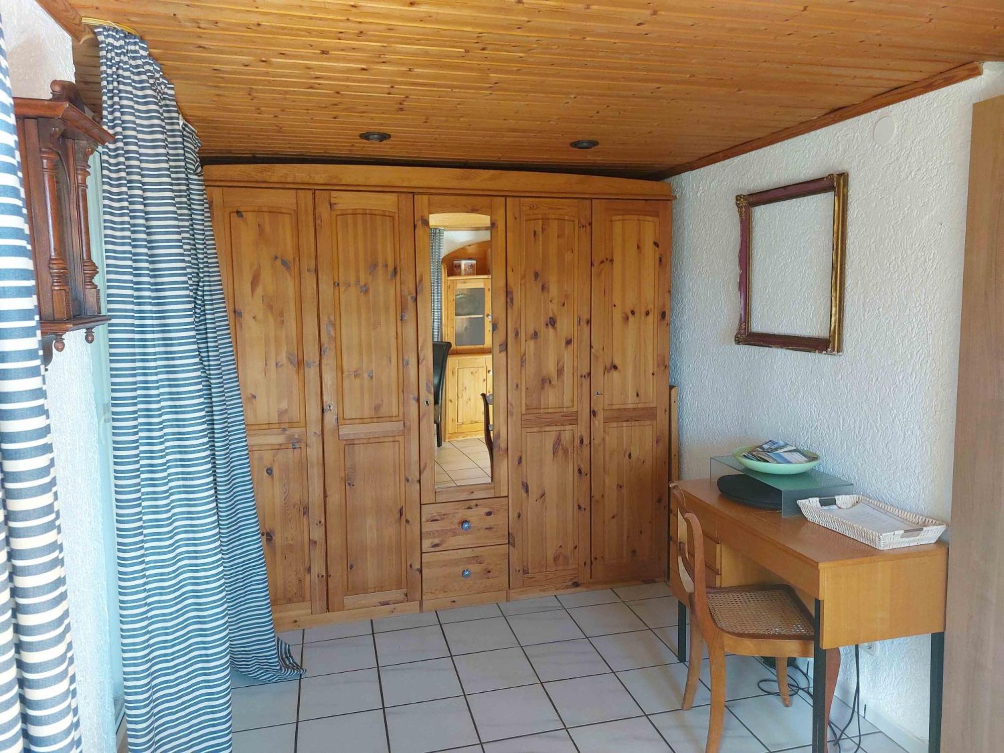 Kleines Haus Mitten In Der Natur Mit Eigener Terrasse Und Sonnenbalkon Halver Eksteriør billede